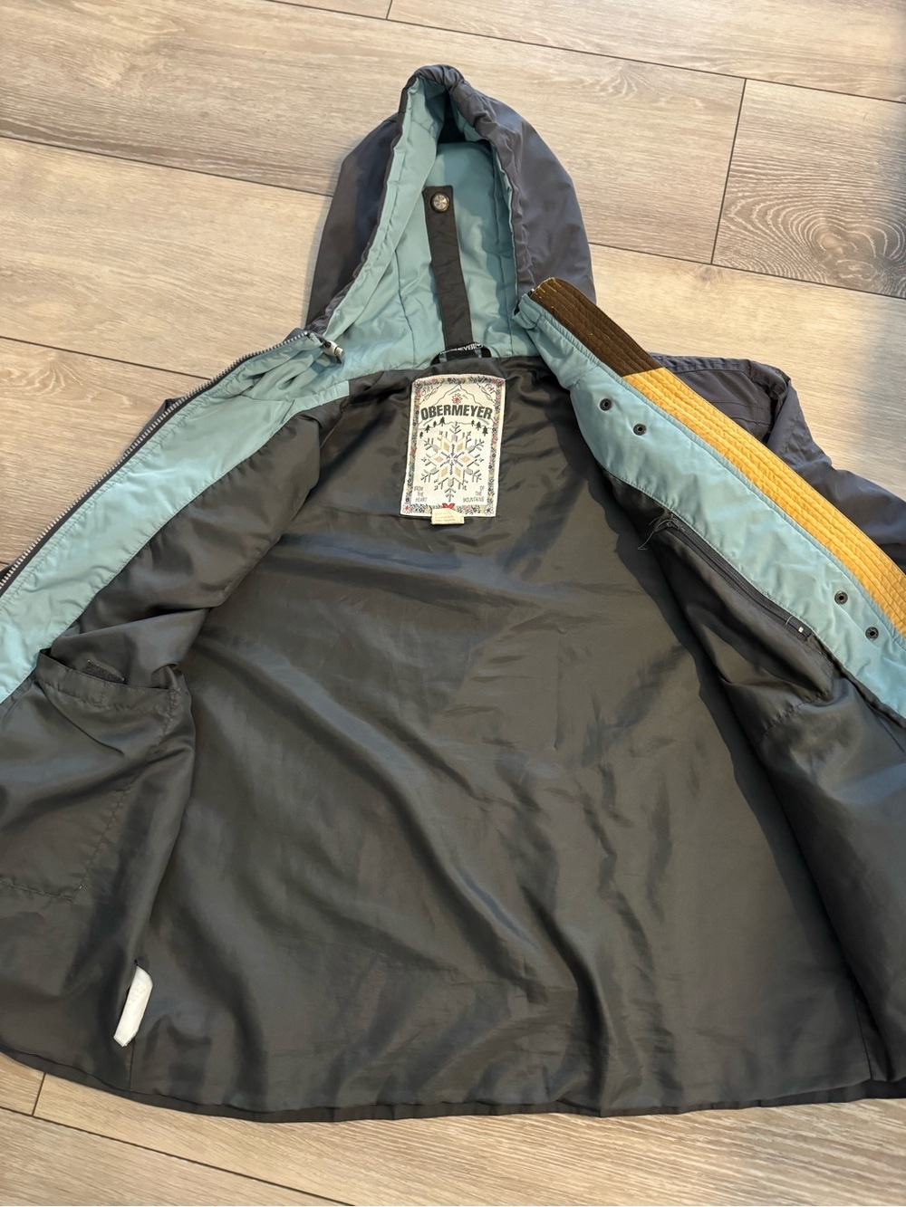 Obermeyer Grey Embroidered Light Jacket - Picture 3 of 6
